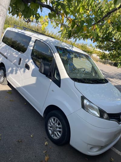 Nissan NV200 2