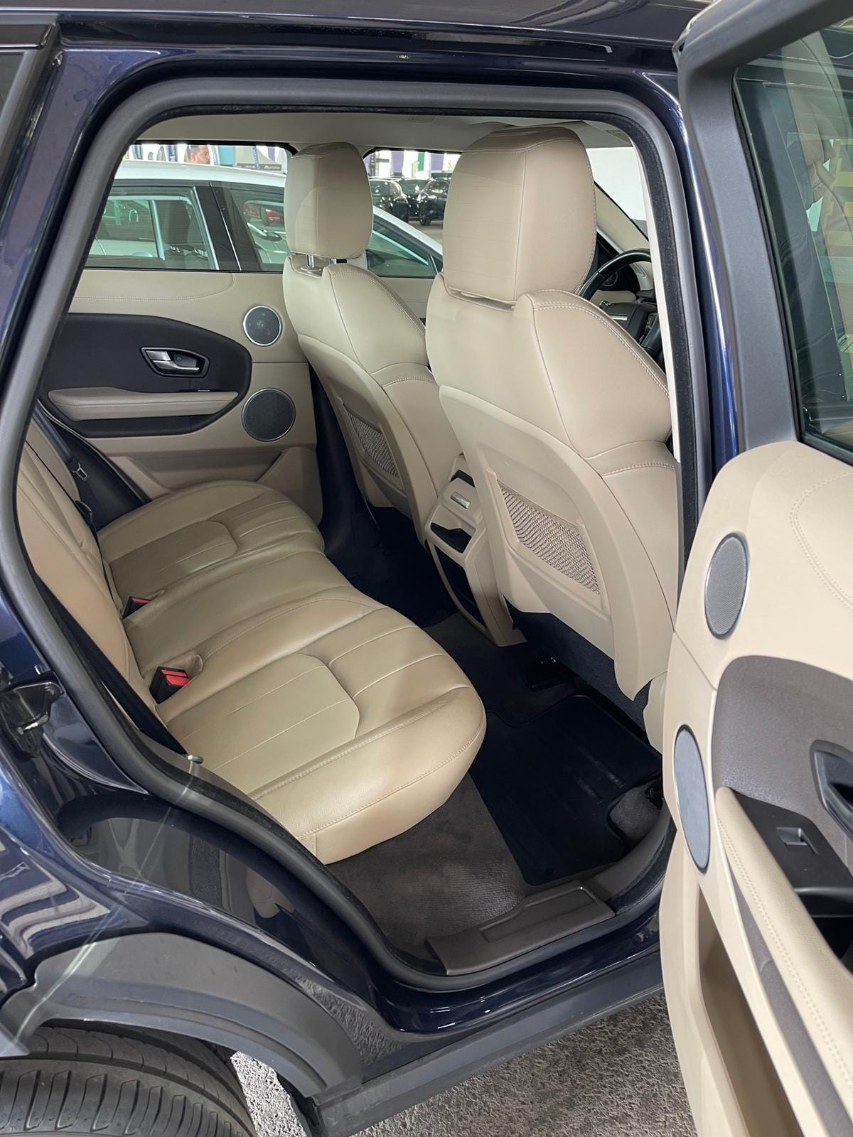 Range Rover Evoque 2.0 eD4 SE 7