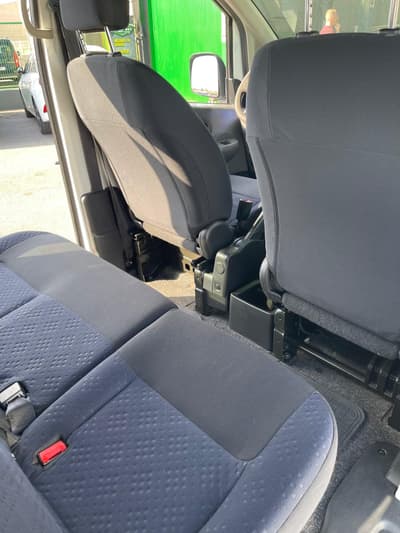 Nissan NV200 8