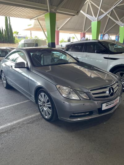 Mercedes Benz E220 CDI 2
