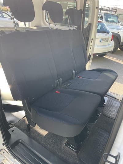 Nissan NV200 9
